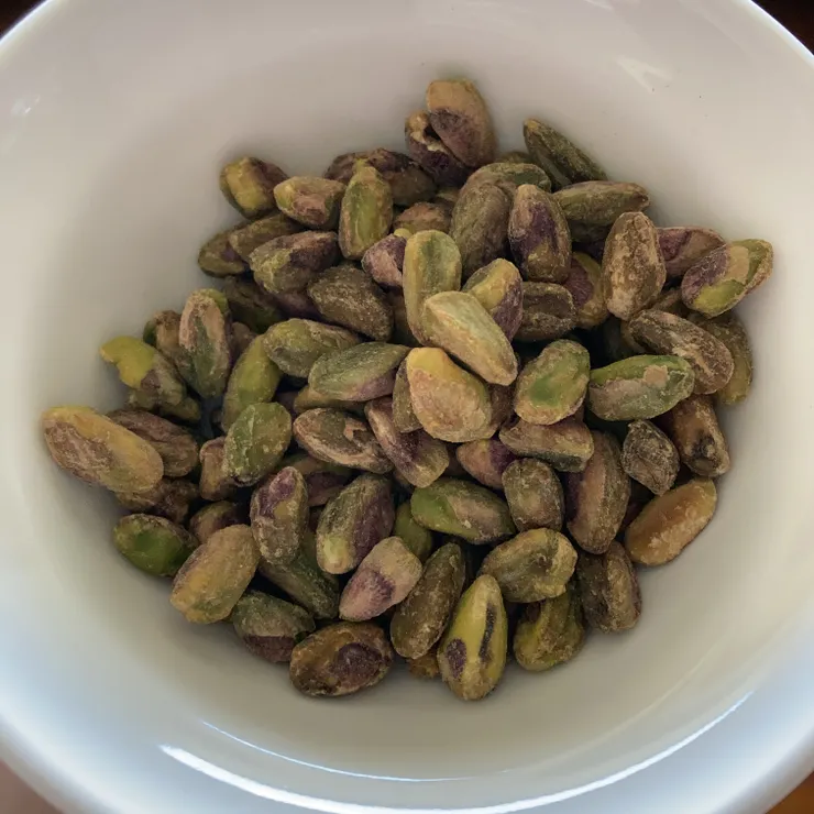 無殼開心果，一天極限兩小碗的量。（圖片來源：辰心）