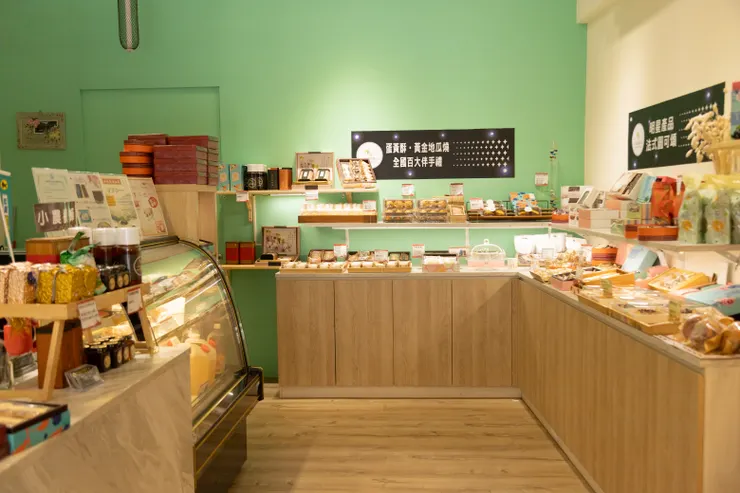 溫暖的燈光令人感到放鬆舒適——心世紀烘焙2.0