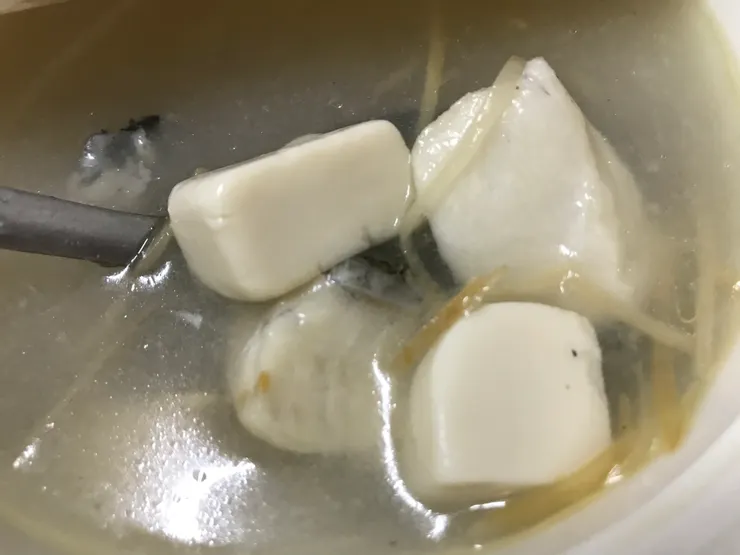 魚肉和豆腐近照看起來不小,實際上吃完很空虛,味道很普通