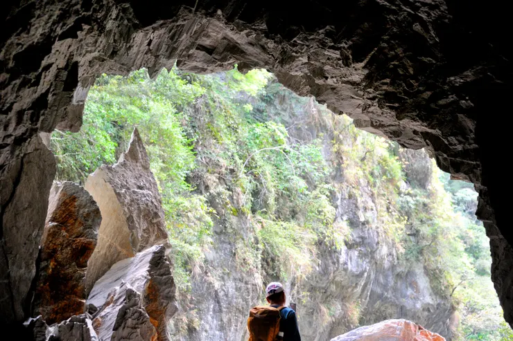 【慢賞徐行大塊文章鬼斧神工】