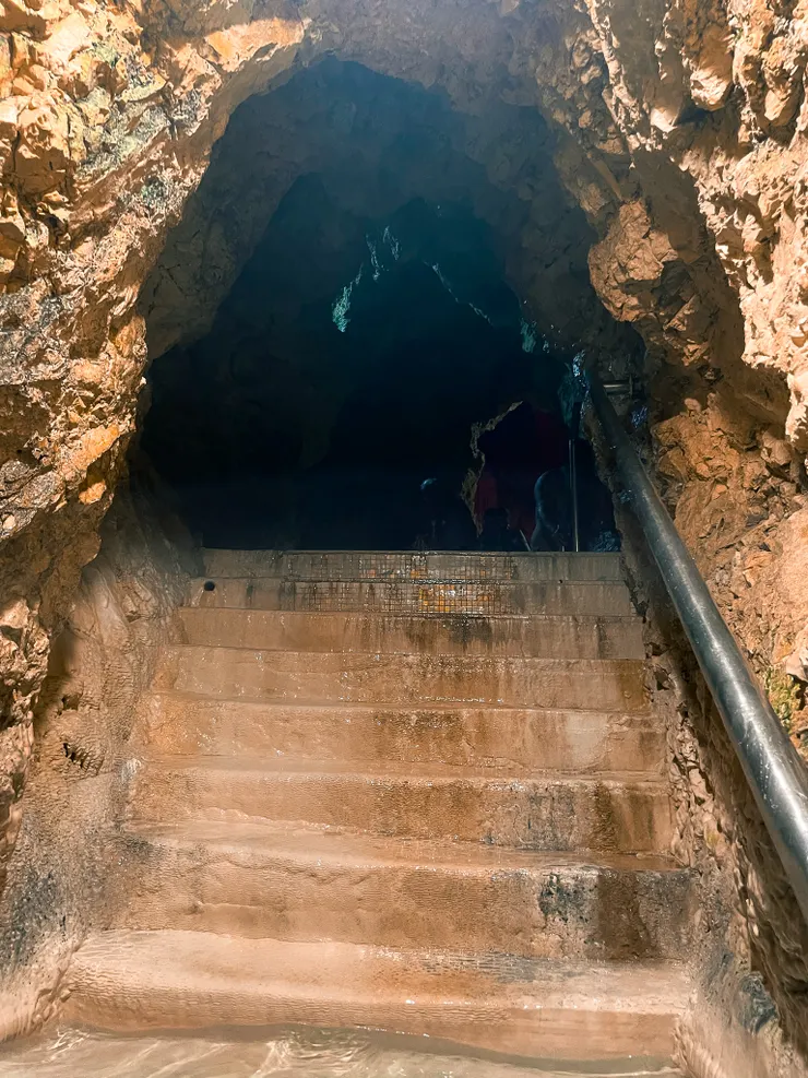 Cave Bath shot by Emma @ 07/2024.
