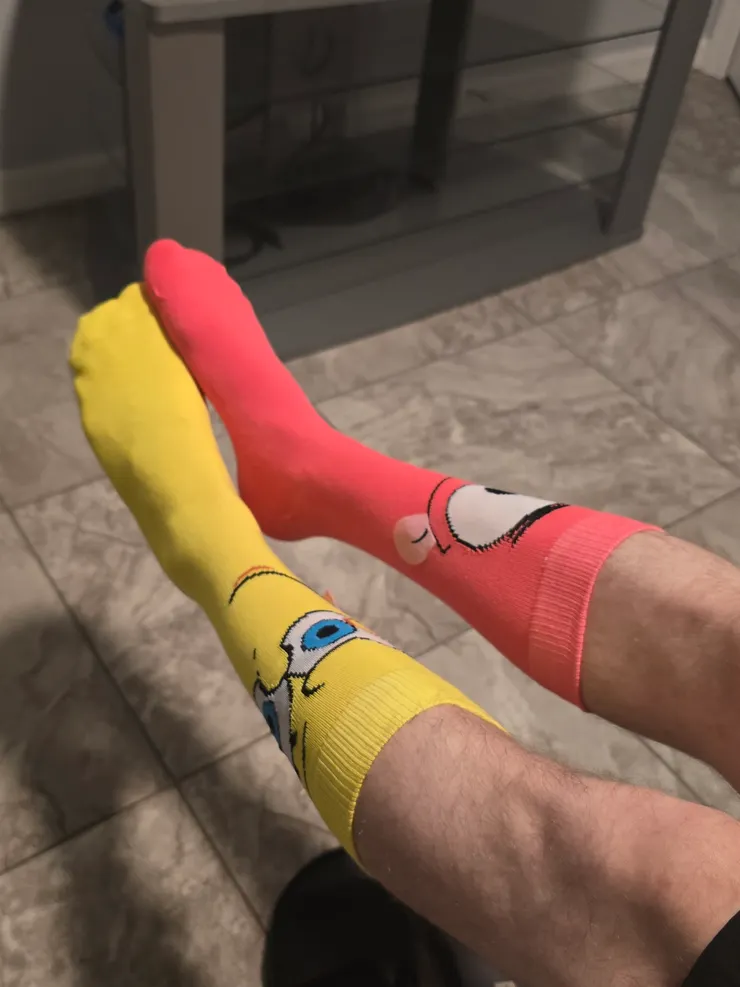 我在聖誕節送他的禮物，他還蠻開心的🤣