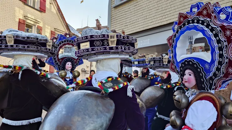 Schwellbrunn 小鎮的 Silvesterklaus 除夕老人。(攝影/陳宜彣)