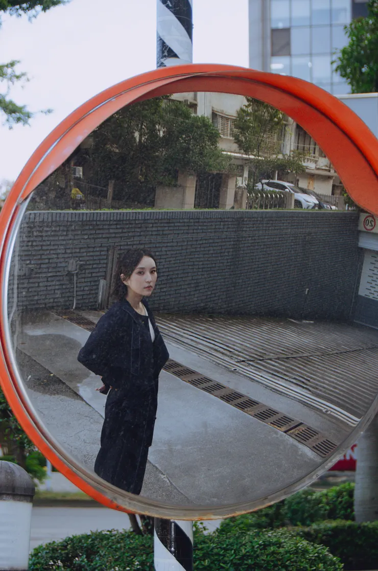 音樂創作者法蘭 Fran 專訪。/攝影:ioauue