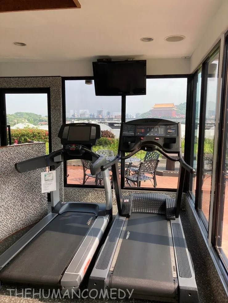 [ 美食景點 ] 歐華酒店 | 頂樓健身房