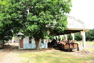 機車庫旁的檢車庫