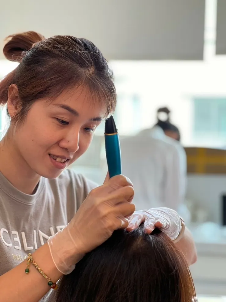 台南美容課程【柔星國際美容教育】毛母開通外泌體御髮教學│養髮