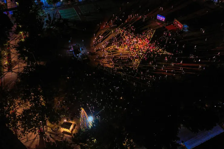 聖誕節前的燃燈禮|圖片來源:學校臉書