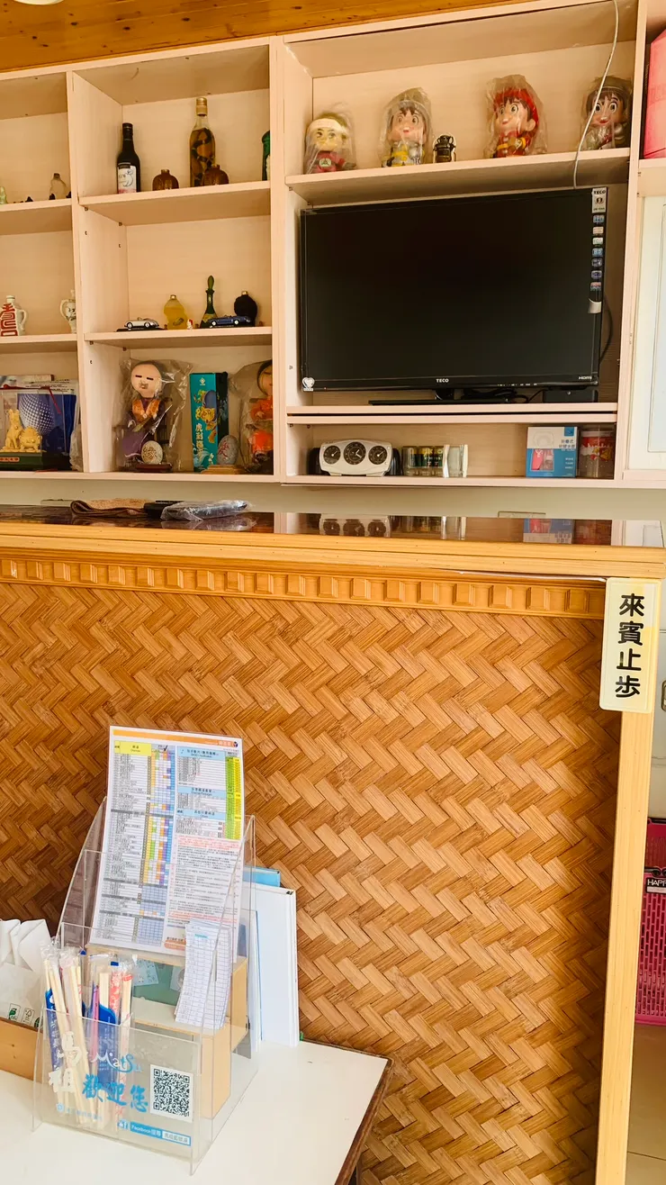 雖然簡單，但也更像民宿。