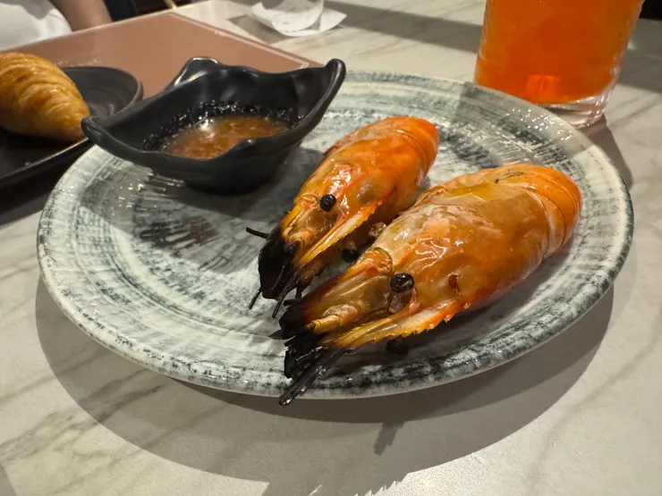 大頭蝦比外面299燒烤大隻。