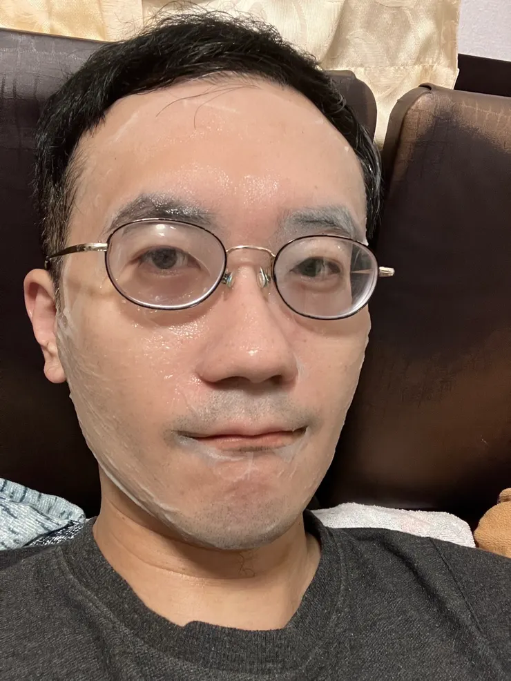 超敷貼面膜更是補濕急救神器