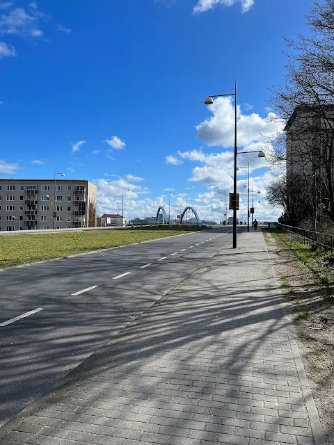 【德國/波蘭旅遊】跨國雙城半日遊 (奧德河畔法蘭克福&斯武比采)