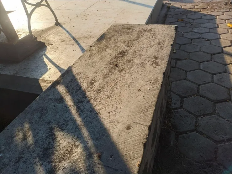 午後日光與長影