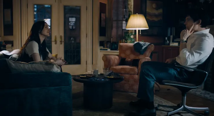 兩人之間的不只是愛情，更是信任與懷疑的拉鋸。