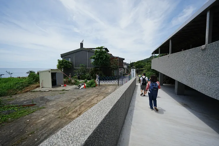 車站後站就可接海邊