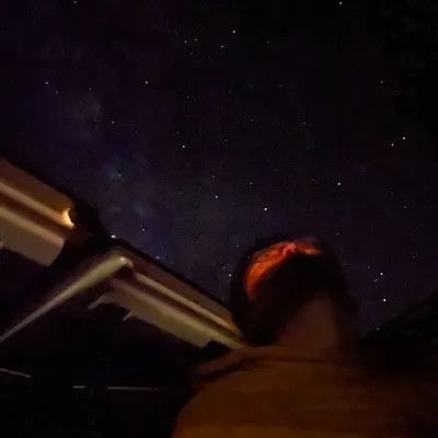 嗑松子儿的白肉的沙龍