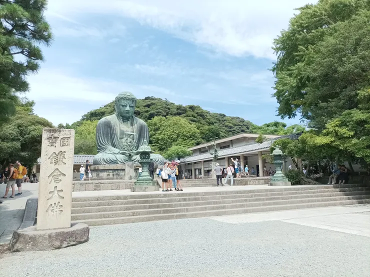 鎌倉大佛，聽說是鎌倉地標。雖然沒有這信仰，但也花了15日元入公園一看