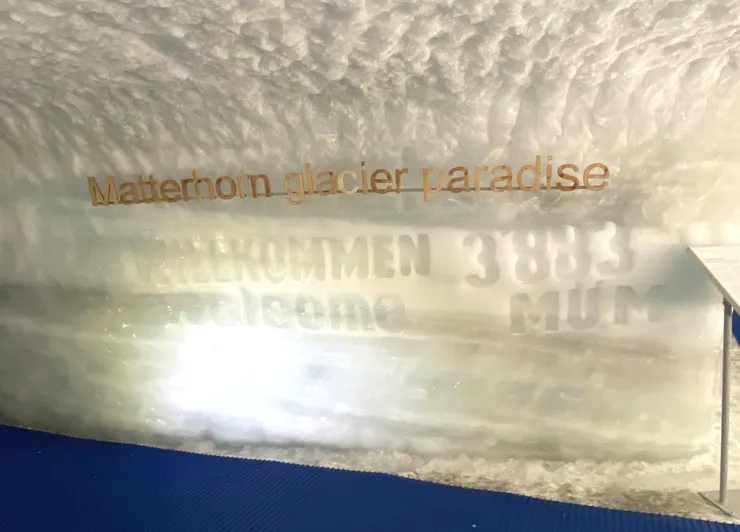 冰川天堂海拔 3,883 公尺，真的很高