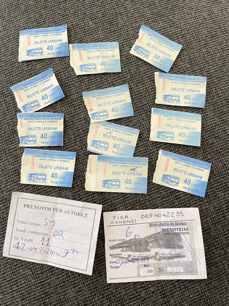 市公車車票 & 長程薩蘭德的來回車票