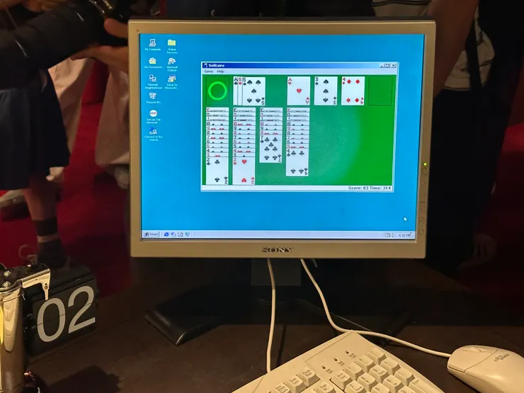 因為當年電影就是讓陳慧琳玩「接龍」,場景特別復刻這一幕