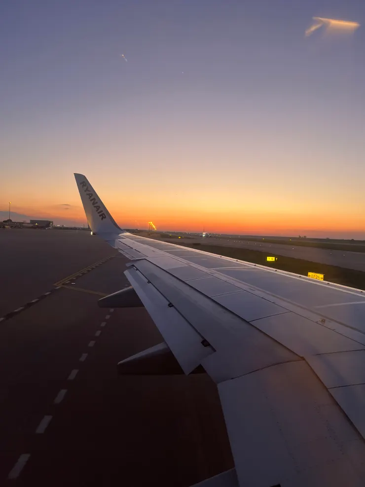 瑞安航空 巴里BRI - 柏林BER FR3310 22A座位