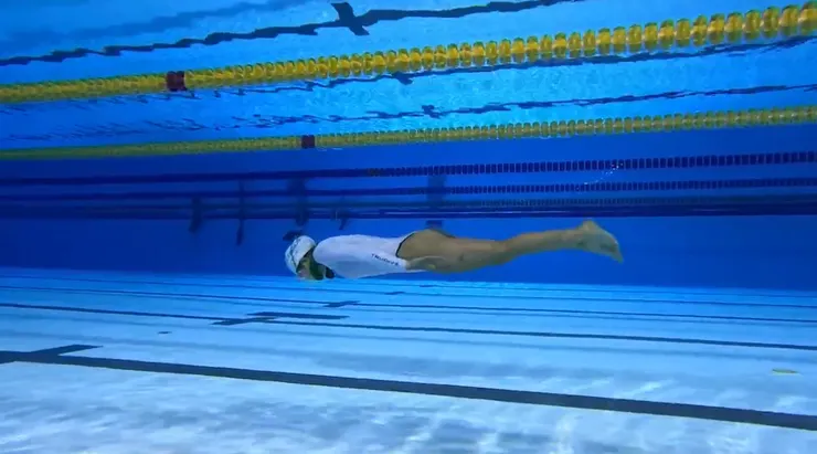 動態平潛－無蹼