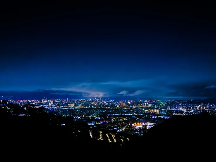北部防災降雨雷達(樹林區)　f/1.6　1/9s　ISO-800　by Chris