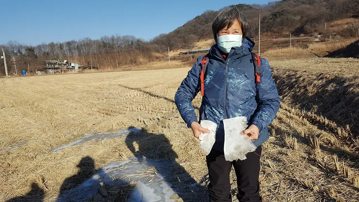 ▲土地上的耕作者對於不同國家的風土氣候格外有興趣。