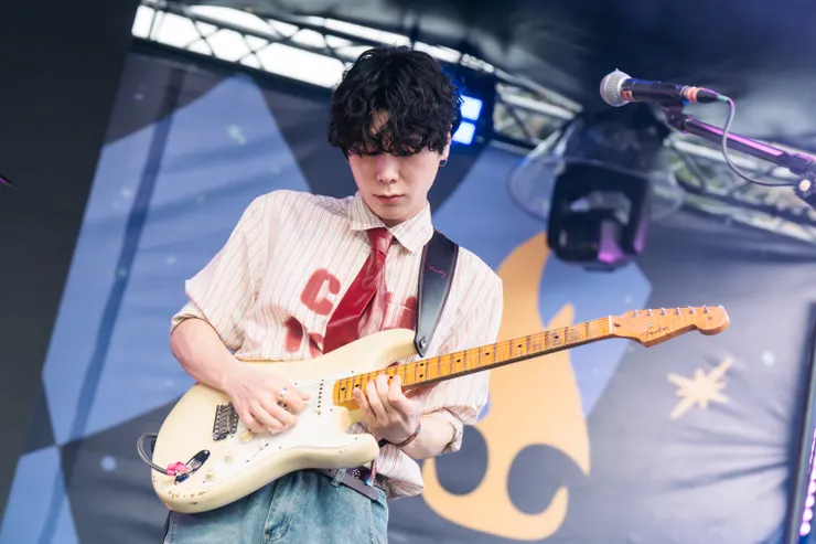 鄭旻赫，KIK 吉他手。photo source：浮現祭 EMERGE FEST