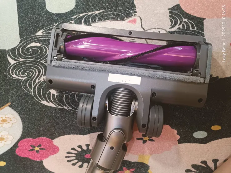 YTE無線高速渦輪吸塵器HC-1810E──碳纖維滾筒刷