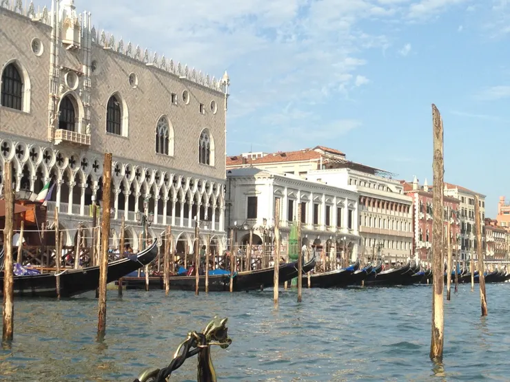 總算來到心心念念的威尼斯