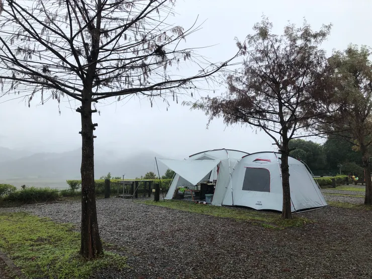 不斷地下著雨🌧️