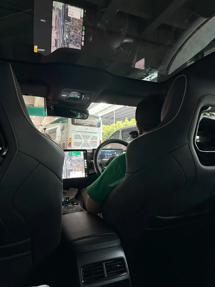 泰國的電動車市場高度發展，出了機場立刻叫到一台比亞迪Seal...