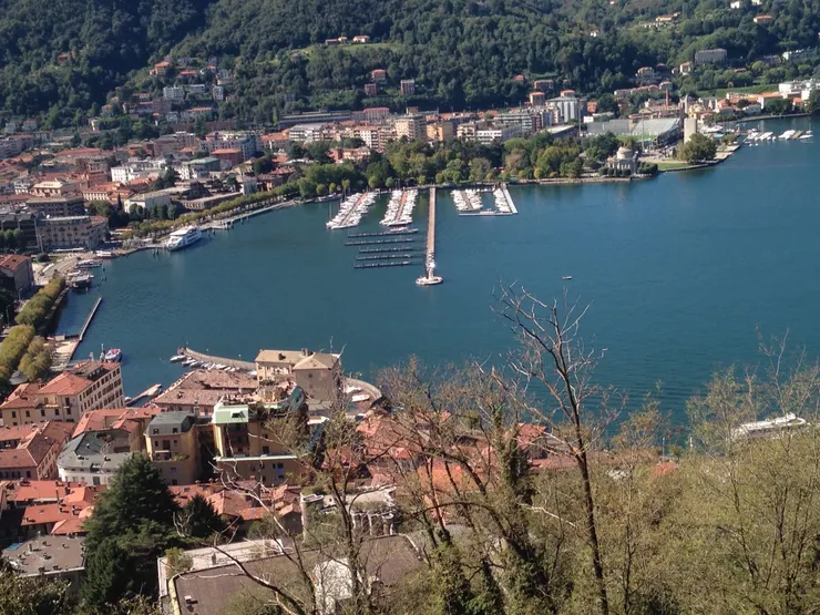 米蘭近郊的科莫湖，很推薦前來一趟！