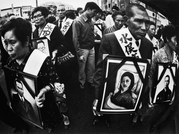 向窒素公司抗議的受害者，與他們已逝的親族。