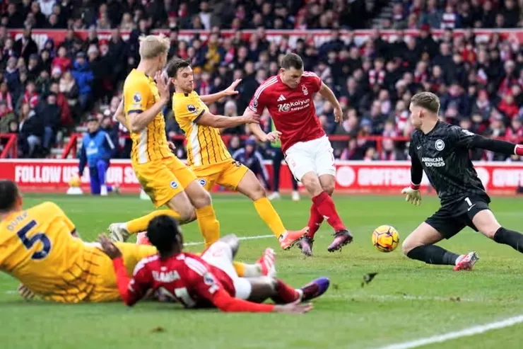 基斯活特近門破網助諾定咸森林領先5:0