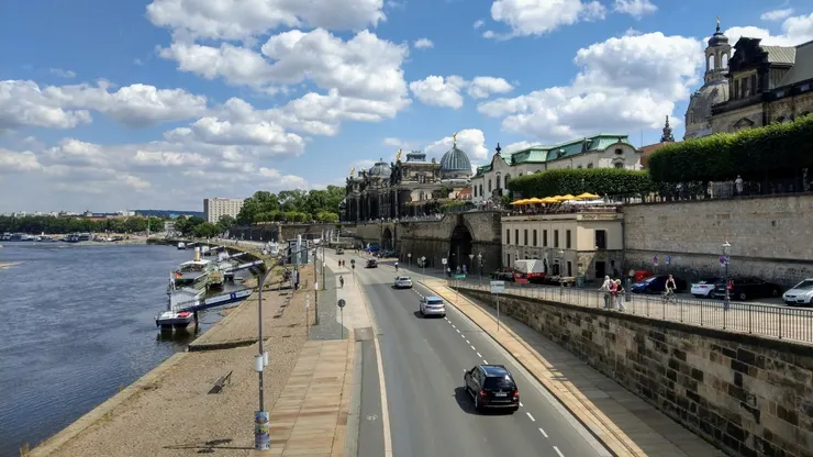 布呂爾平台 Brühlsche Terrasse