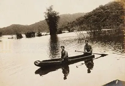 日月潭獨木舟  圖片來自網路