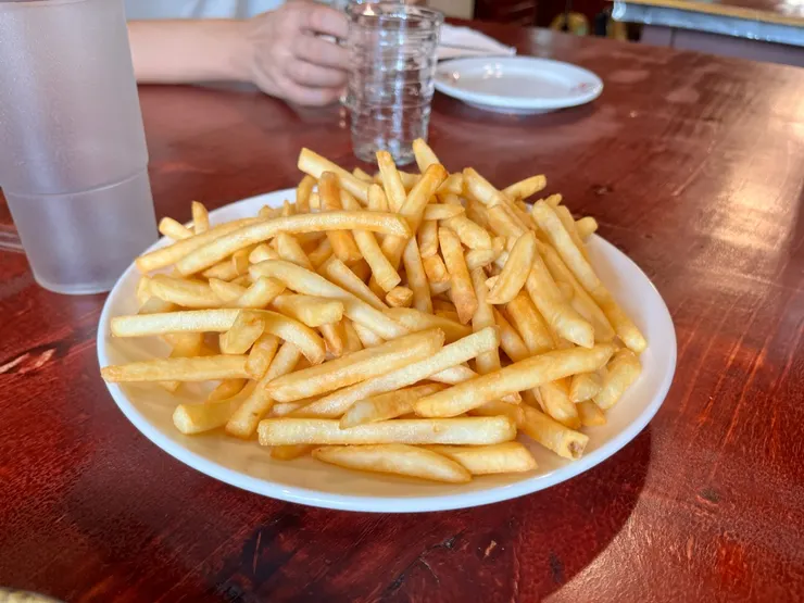 份量頗龐大的薯條們。