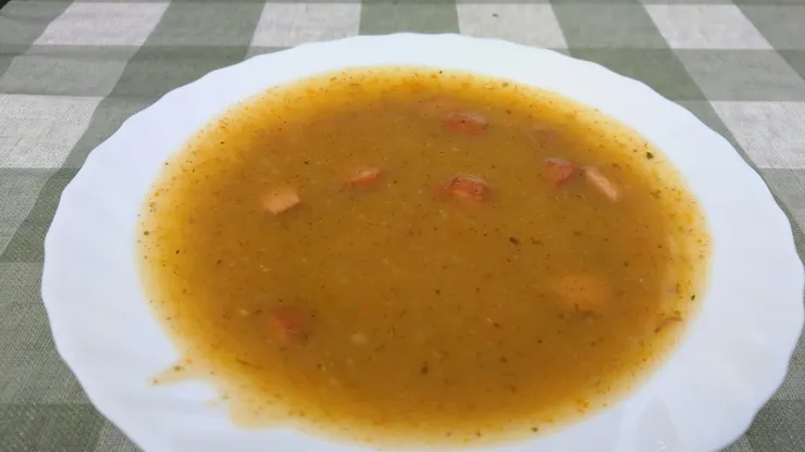 熱馬鈴薯湯佐香腸6.5€