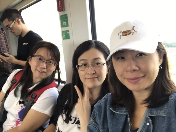 拖著行李搭捷運找飯店