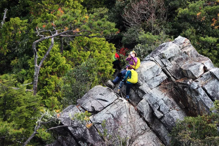 遠眺前面完成下切的隊友