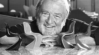 via https://uploads0.wikiart.org/00335/images//verner-panton-166.jpg!Portrait.jpg