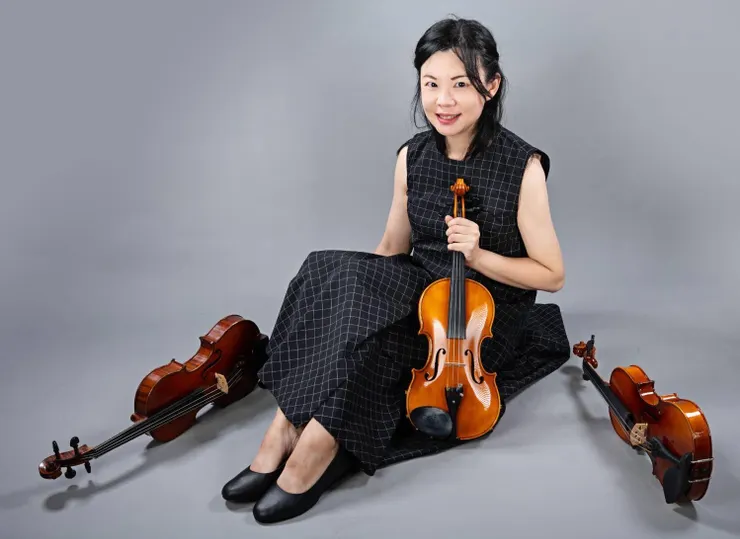她永遠會是那個帶著提琴的女孩，願青春美好停在每個人最好的時光