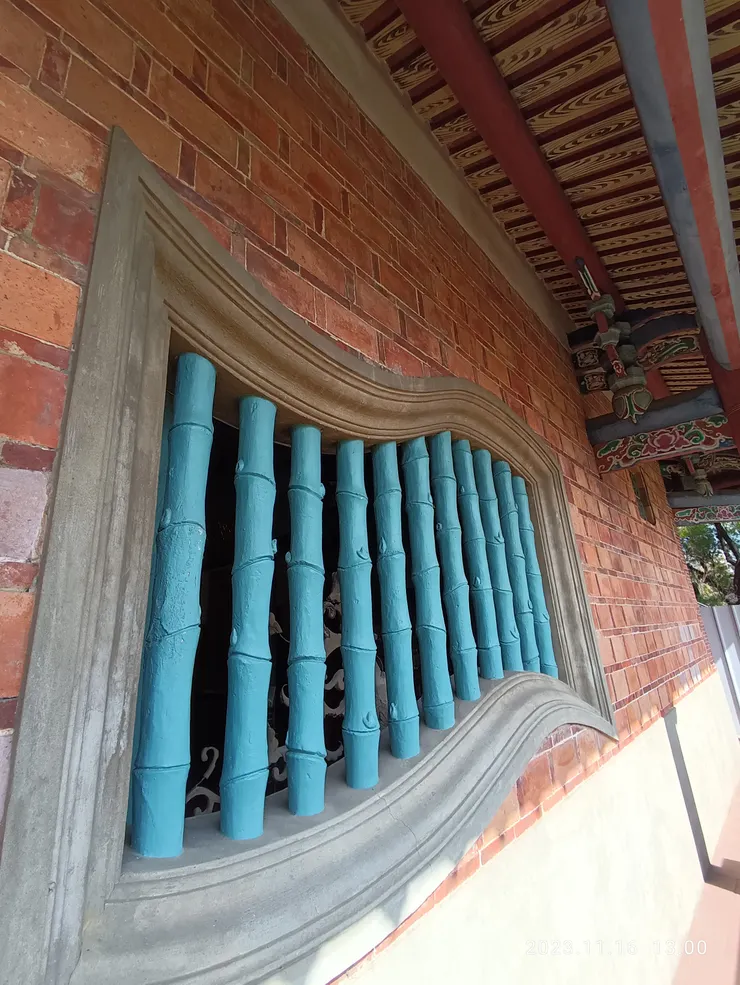 赤崁樓大廳兩側石窗