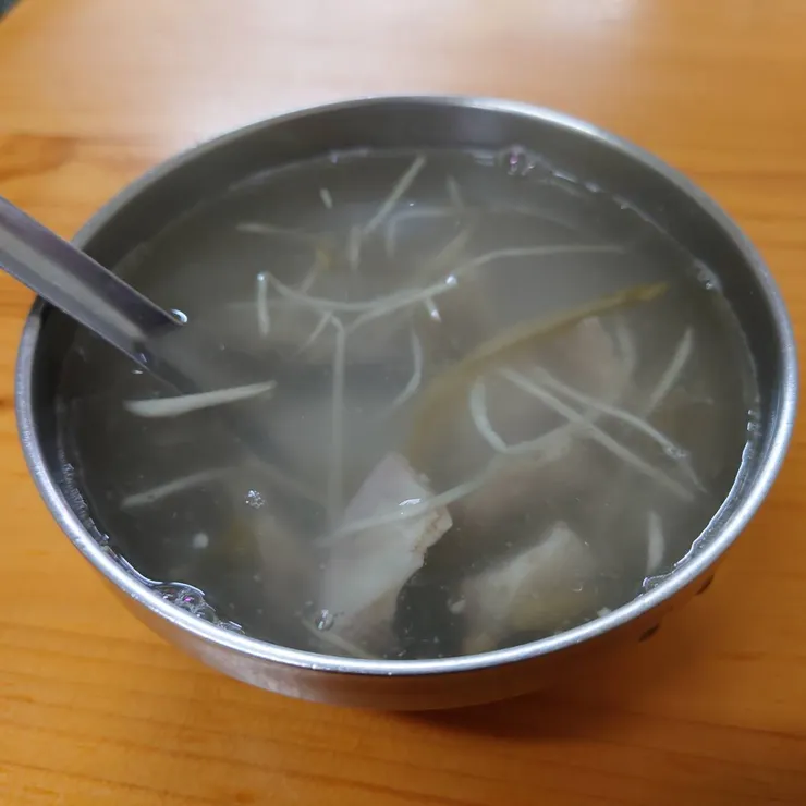 酸菜肚片湯