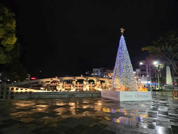 『東門市場』附近的聖誕樹