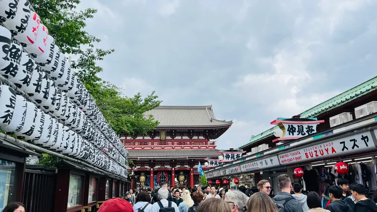 唯一缺點是人太多，要拍出意境美照太難了。