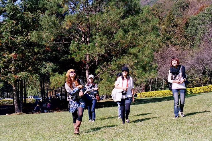 woman shot by Jack @奧萬大,台灣。2010.