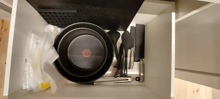 只要有個小廚房,附有簡易鍋具就很方便